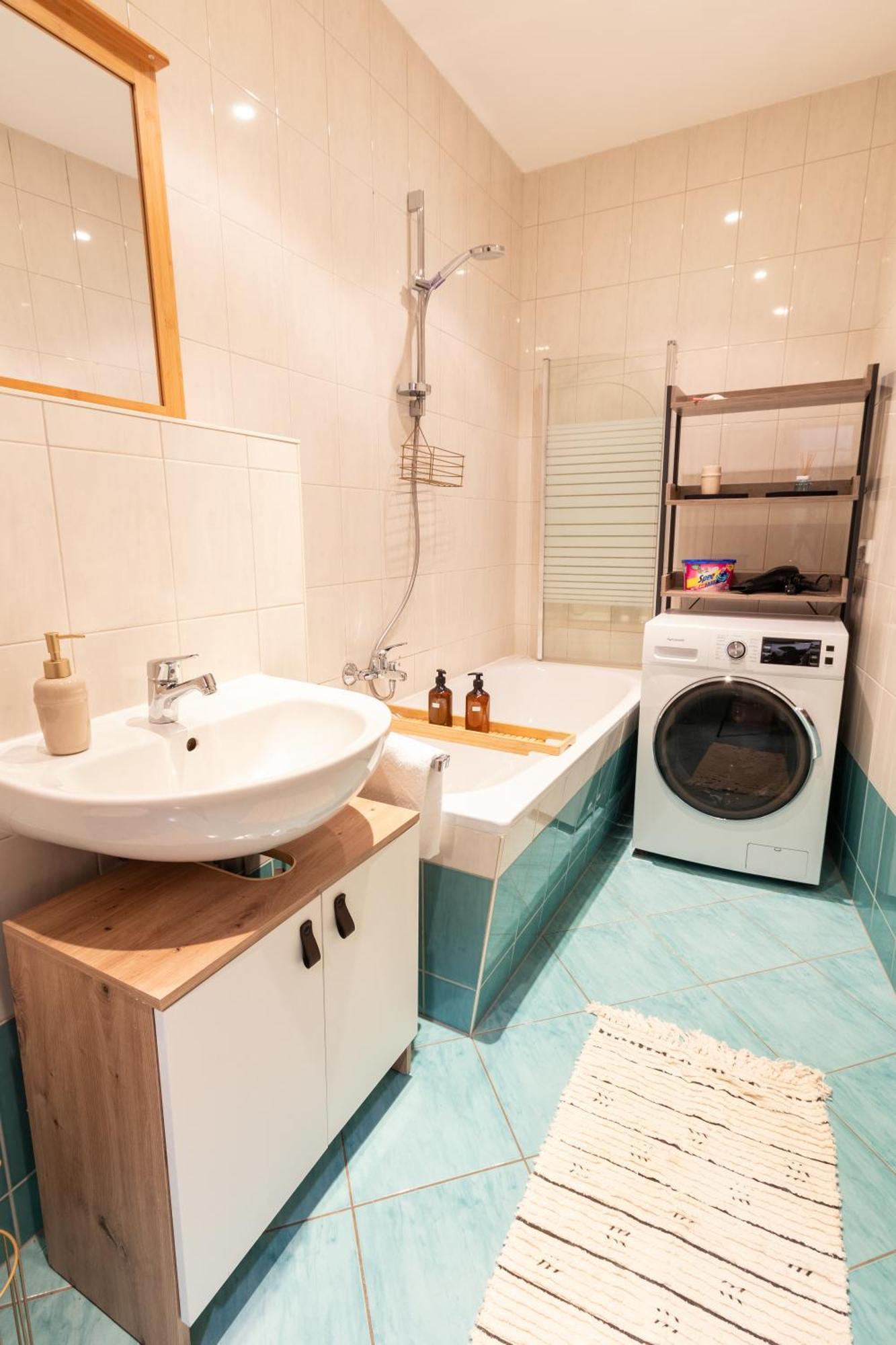 Stadtnatur Apartment Am Kuechwald - Mit Balkon, Streaming-Tv, Badewanne, Arbeitsplatz Chemnitz  Exteriér fotografie